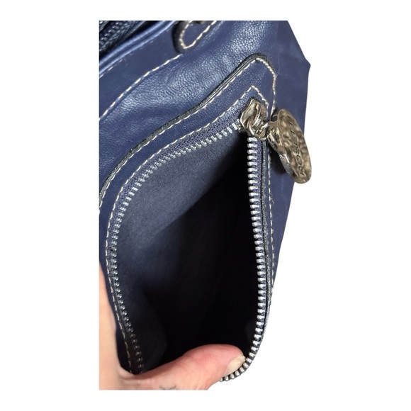Rosetti Shoulder Purse- Navy Blue W/Buckles. Used but BEAUTIFUL! - Picture 4 of 11